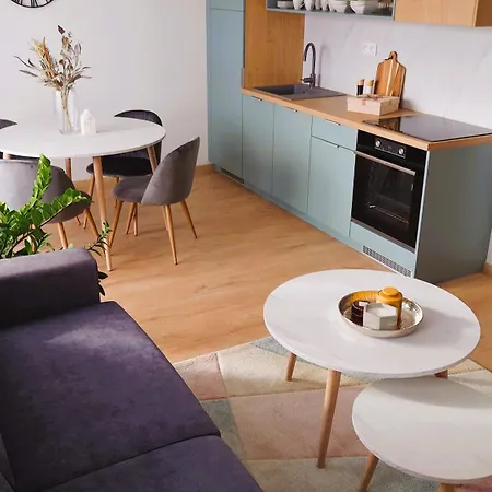 Nad Riekou Bešeňová