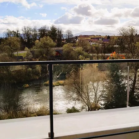 Nad Riekou Apartment